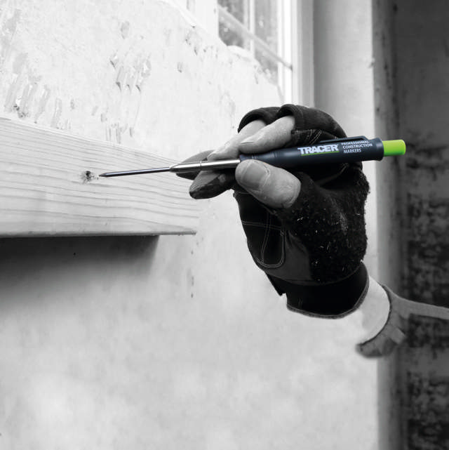 Dyp hull blyant i eske